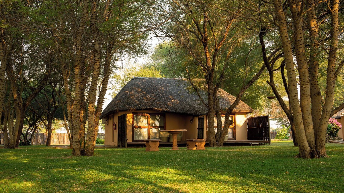 Ndiyona Cabin | Kayova River Lodge