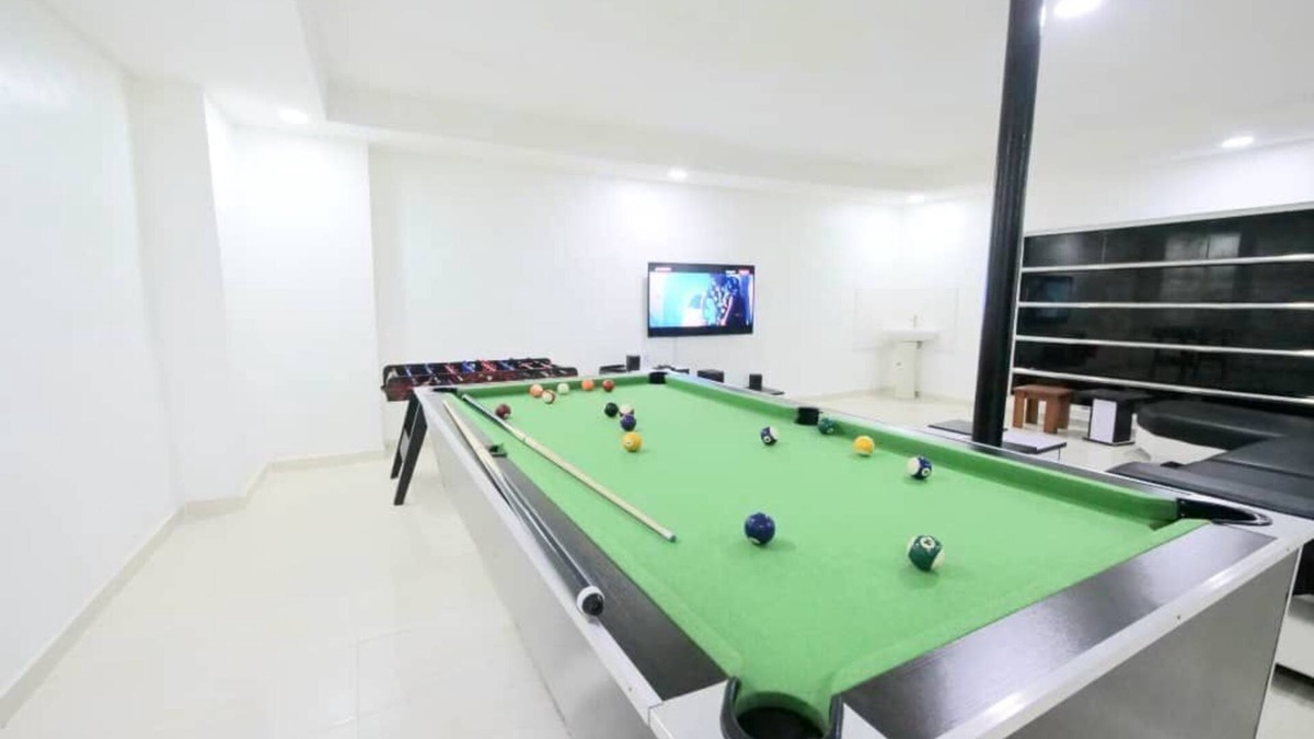 Lagos Cabin | kaypoint apartment, awesome value! great location.