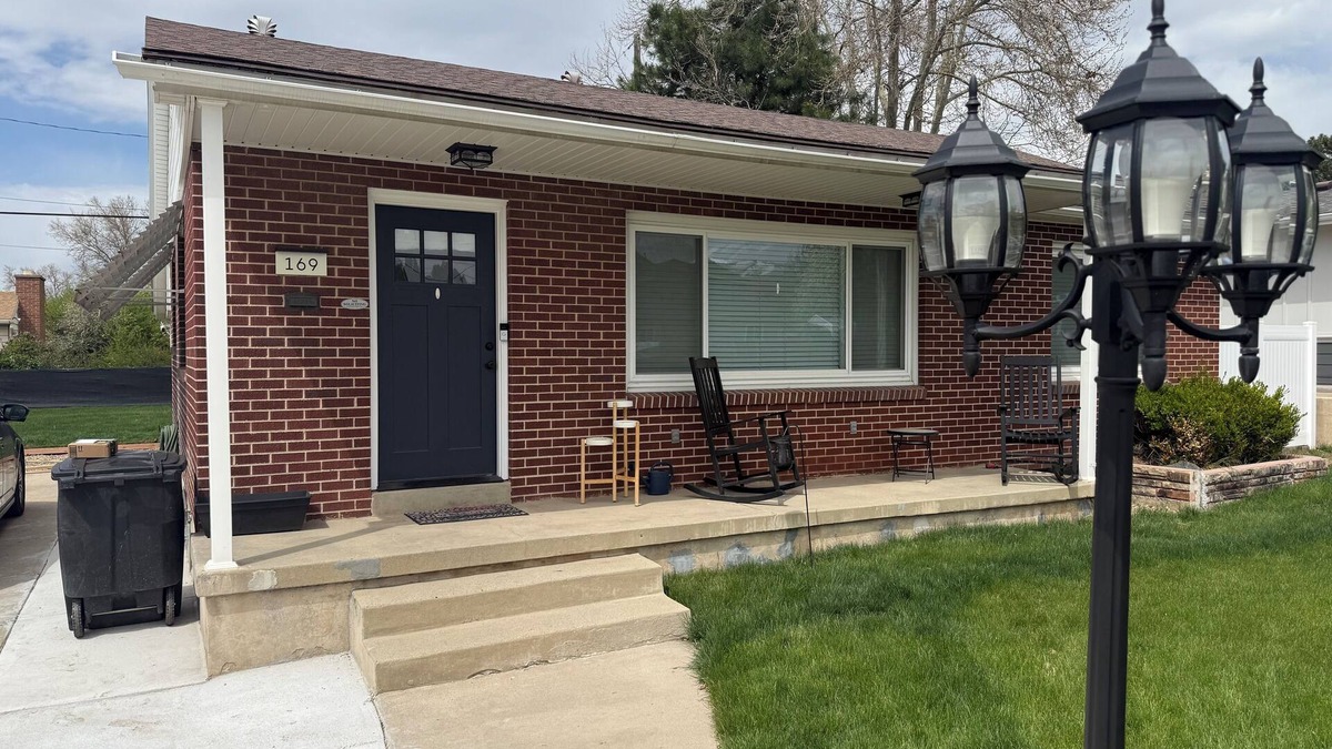 Kaysville House | Kaysville Kottage: Family-Friendly 4-bedroom House with Fire Pit