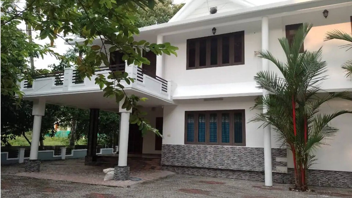 Pala Villa | Kayyany's Villa - A Large Family Homen