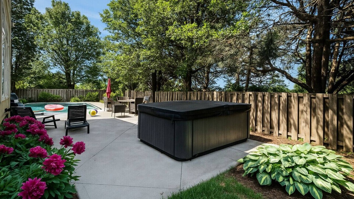 Olathe House | KC Oasis: Pool, Hot Tub, Sauna