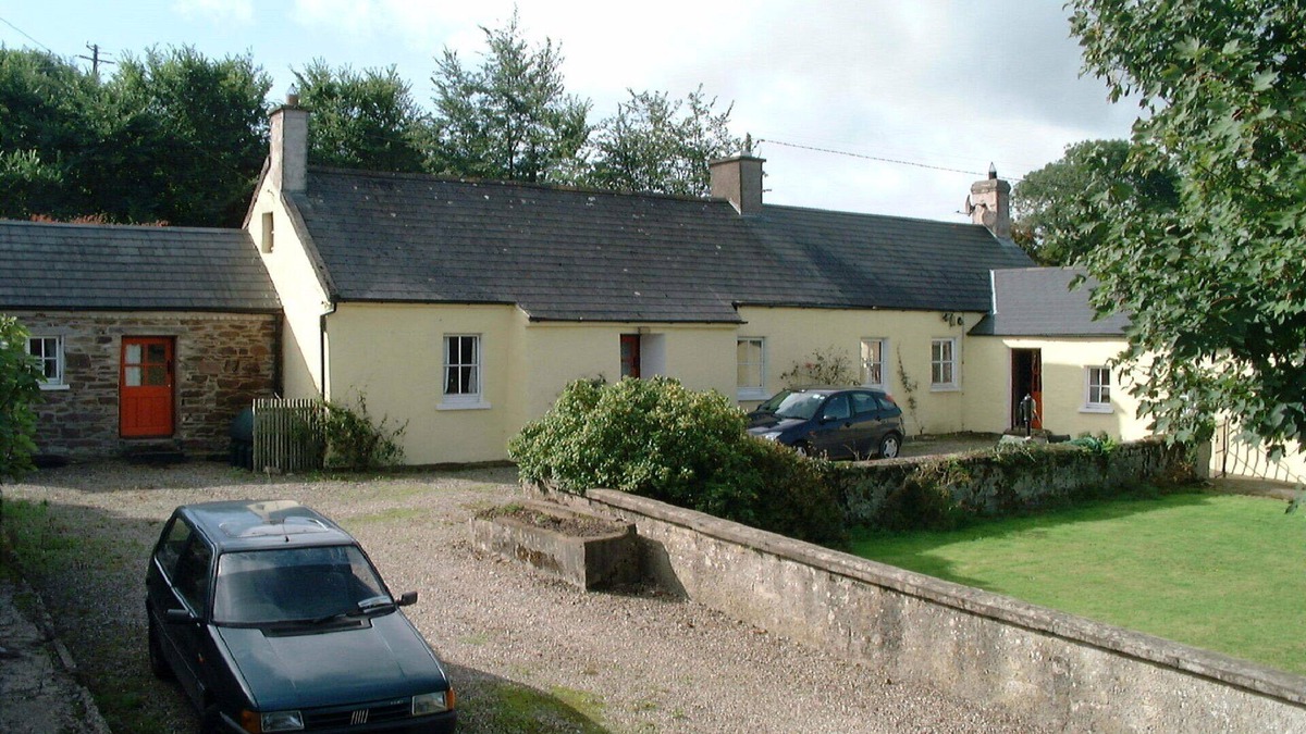 Ardmore Cottage | Keanes' Cottage (A Special Holiday Rental)