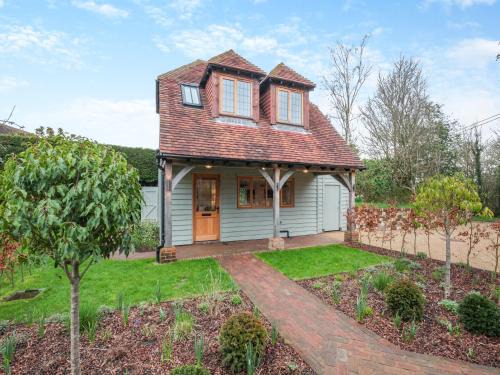 Pulborough House | Keeds Barn