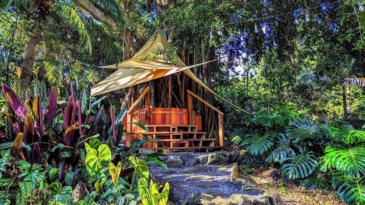 Kehena Beach Estates Hotel | Kehena Mauka Nui LGBTQ Clothing Optional
