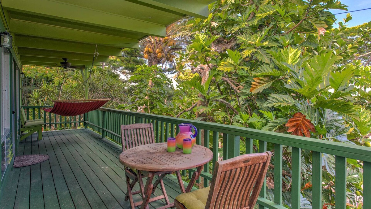 Kehena Beach Estates House | Kehena Treetop Bungalow-Near Black Sand Beach