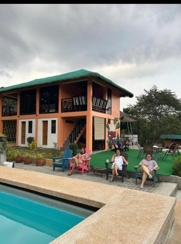 Dinalupihan House | KEHLANI Vacation Farmhouse
