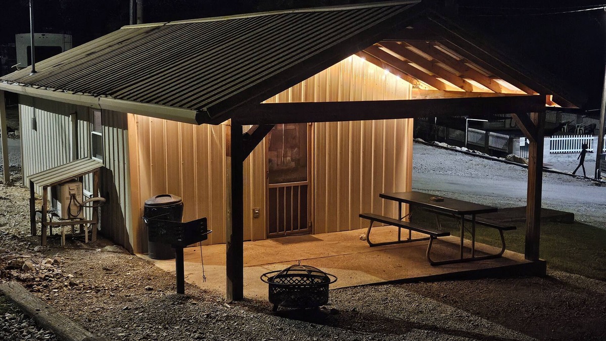 Elizabeth Resort | Kellers Kove Cabin and RV Resort