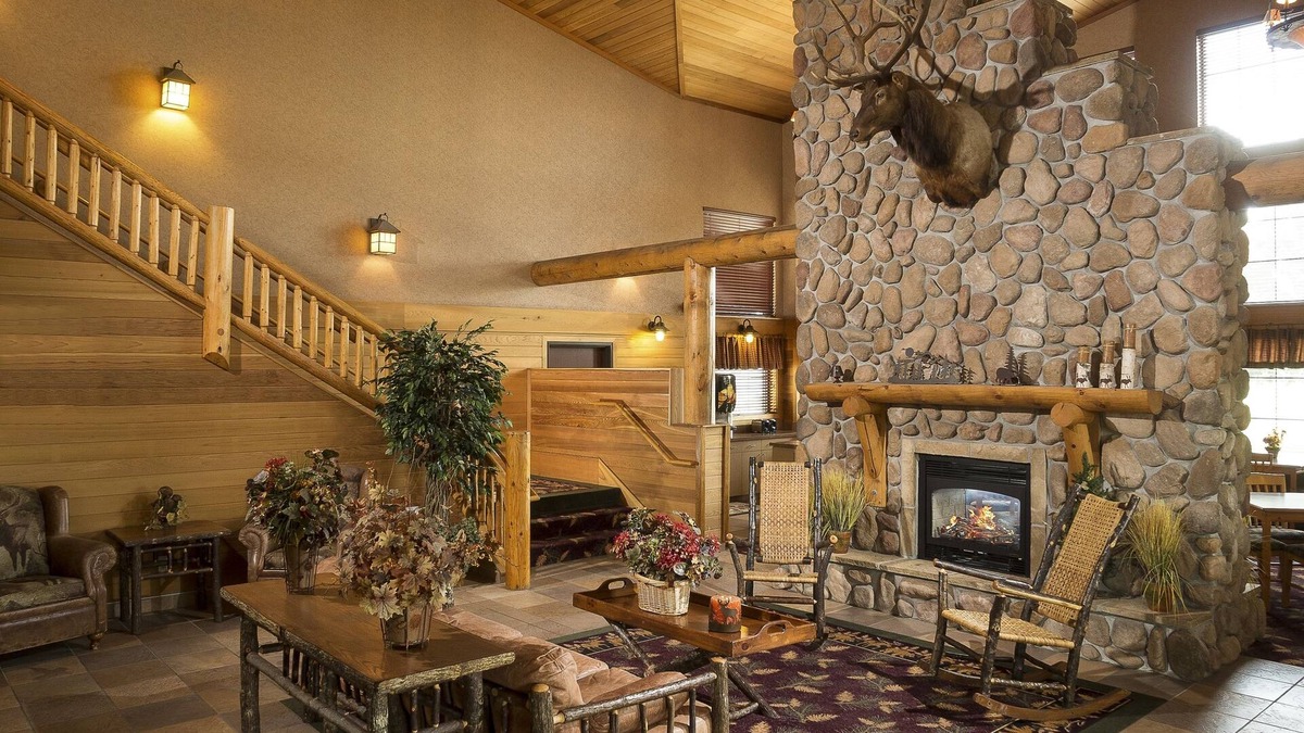 Mitchell Hotel | Kelly Inn & Suites Mitchell South Dakota