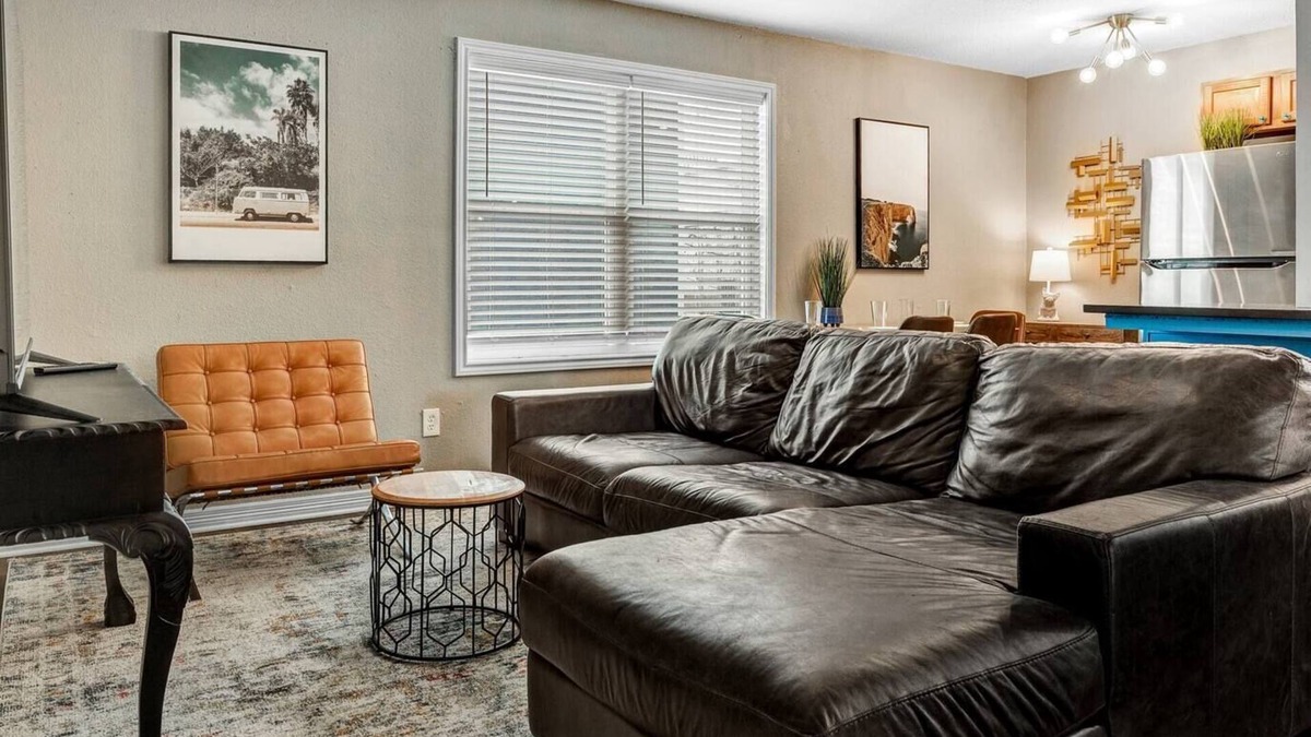 College Station Apartment | Kelly's Cove: 1st Flr 2 Bdrm-Walk to A&M-King Beds