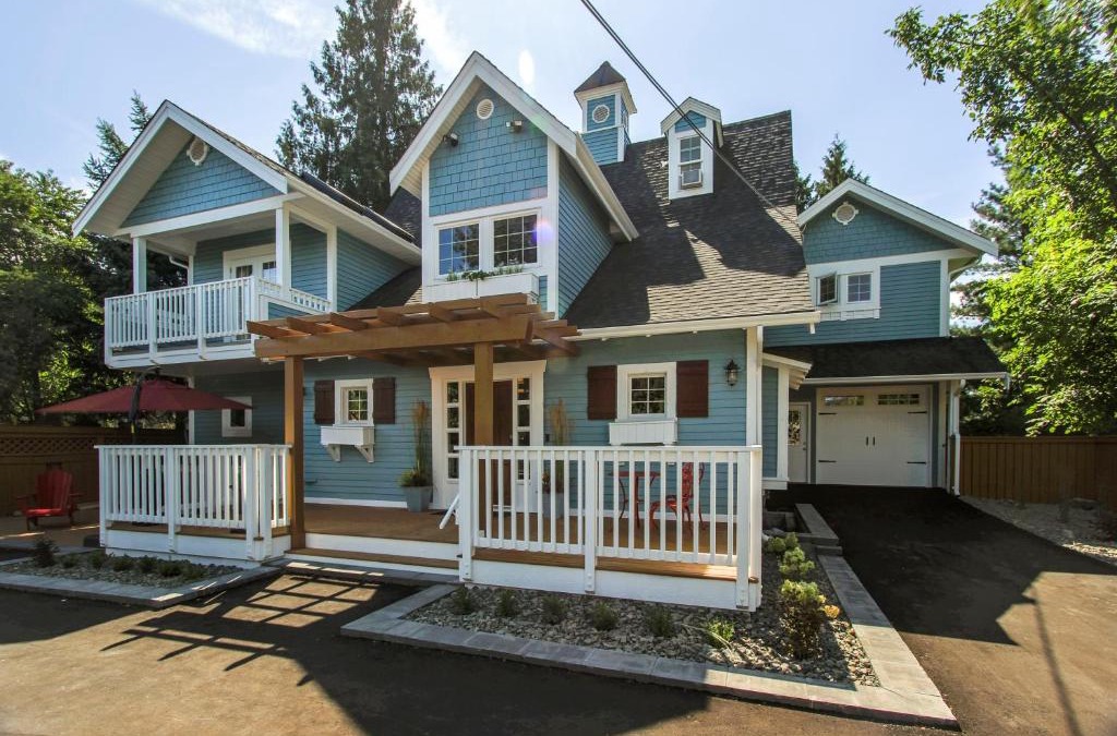 Central Okanagan Bed & Breakfast | Kelowna Bed & Breakfast - CHATHAM HOUSE