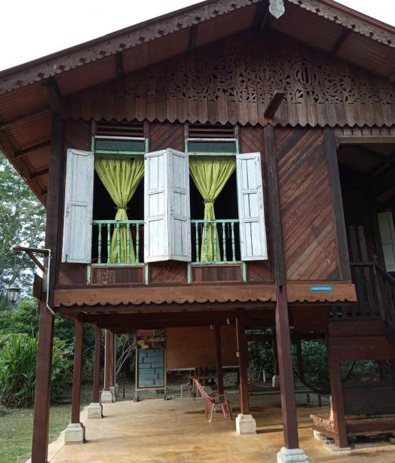 Kampung Guar House | Kem Homestay Akua Afilia Manong