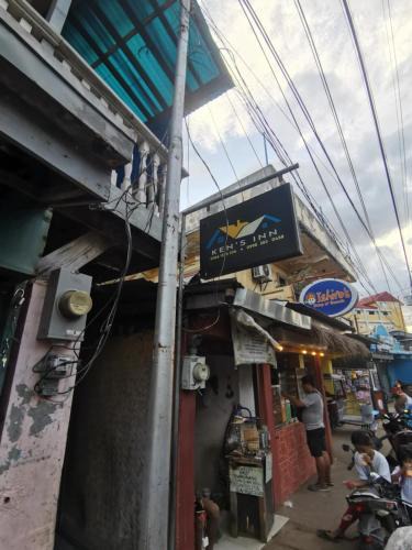 Coron Town Proper House | Ken's Inn