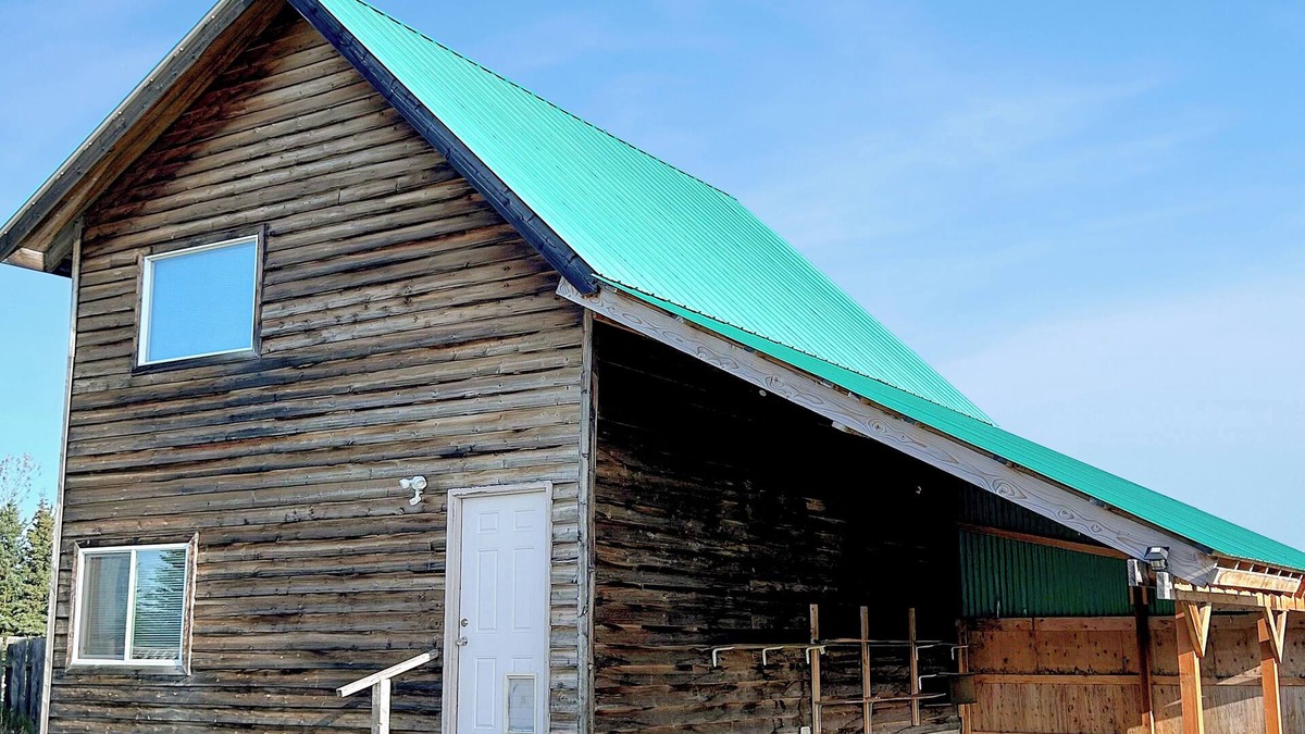 Kalifornsky Cabin | Kenai Beachfront Cabin 4 - 10min to Kenai and Kasilof rivers