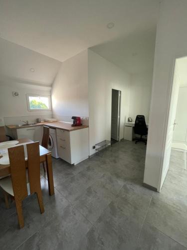Saint-Etienne-du-Rouvray Apartment | Kenaya K12