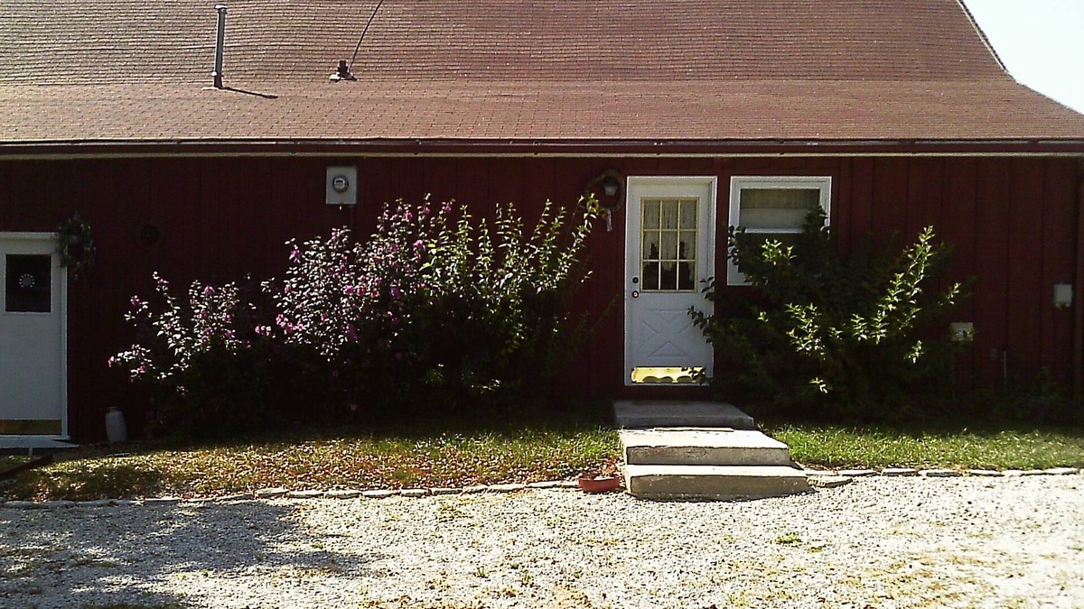 Perry Bed & Breakfast | Kennedys Red Barn Inn