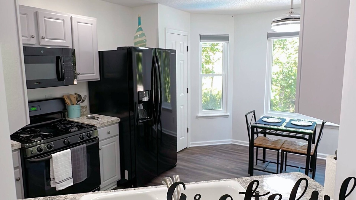Town Center House | Kennesaw bedroomfor rent