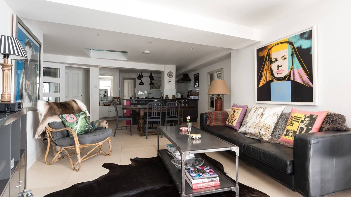Bishop's Apartment | Kennington Road by onefinestay