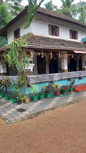 Talipparamba House | Kenoth Thaliyil Mana