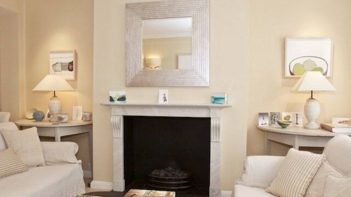 Abingdon Villa | Kensington House for holiday rentals