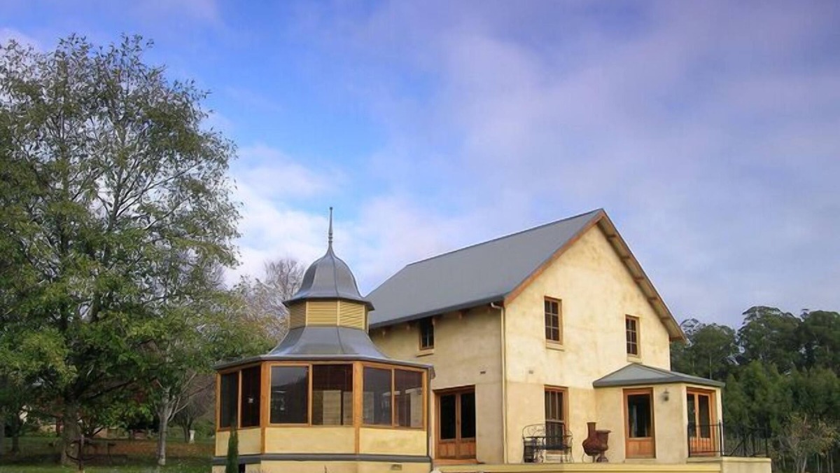 West Kentish House | Kentisbury Country House on Cradle Coast, lovely rural retreat