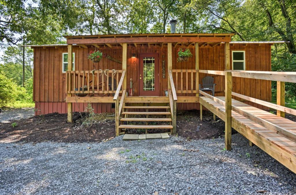 New Concord House | Kentucky Cabin with 2 Fishing Ponds and Trail Access
