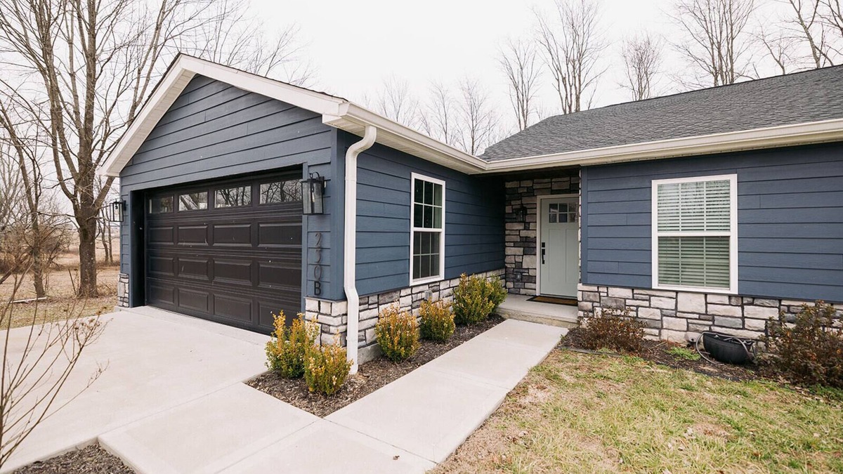 Bethelridge Apartment | Kentucky Farm Stay: Cozy Duplex