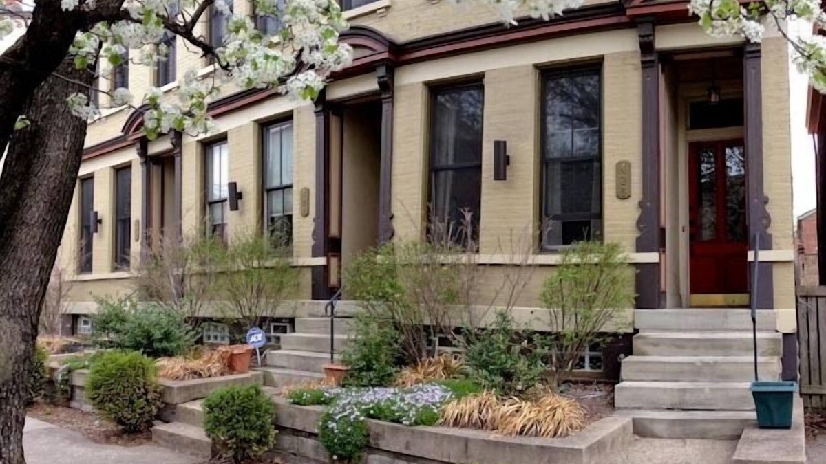 Licking Riverside House | Kentucky Gem ~ Rooftop Deck + Easy Walk to Stadiums, The Banks, and Downtown