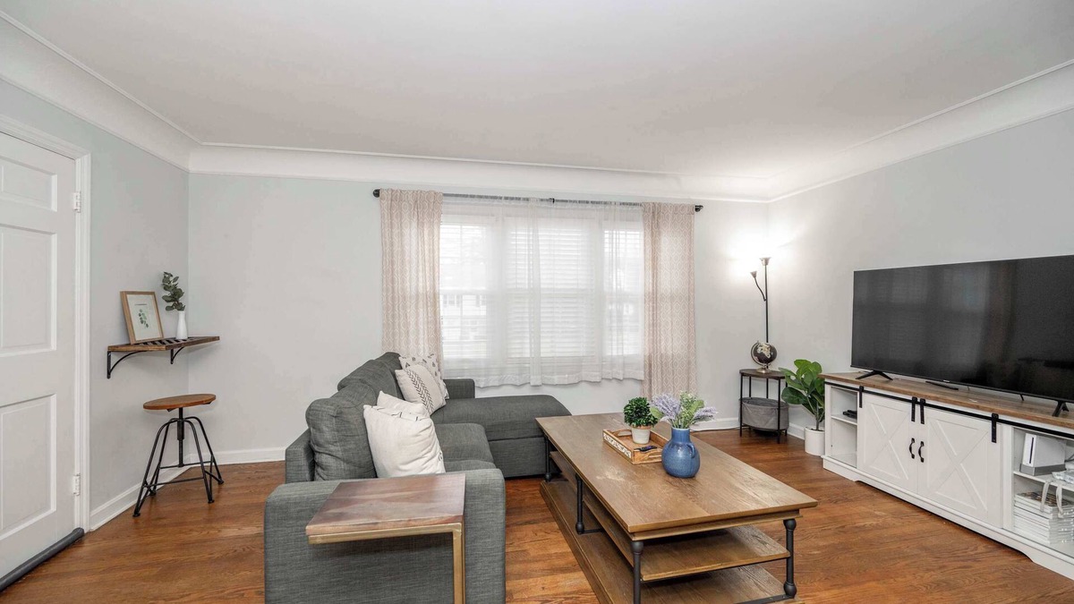 Roselawn Finance Condo | Kenwood Keys 1 – Cozy Stay for 6