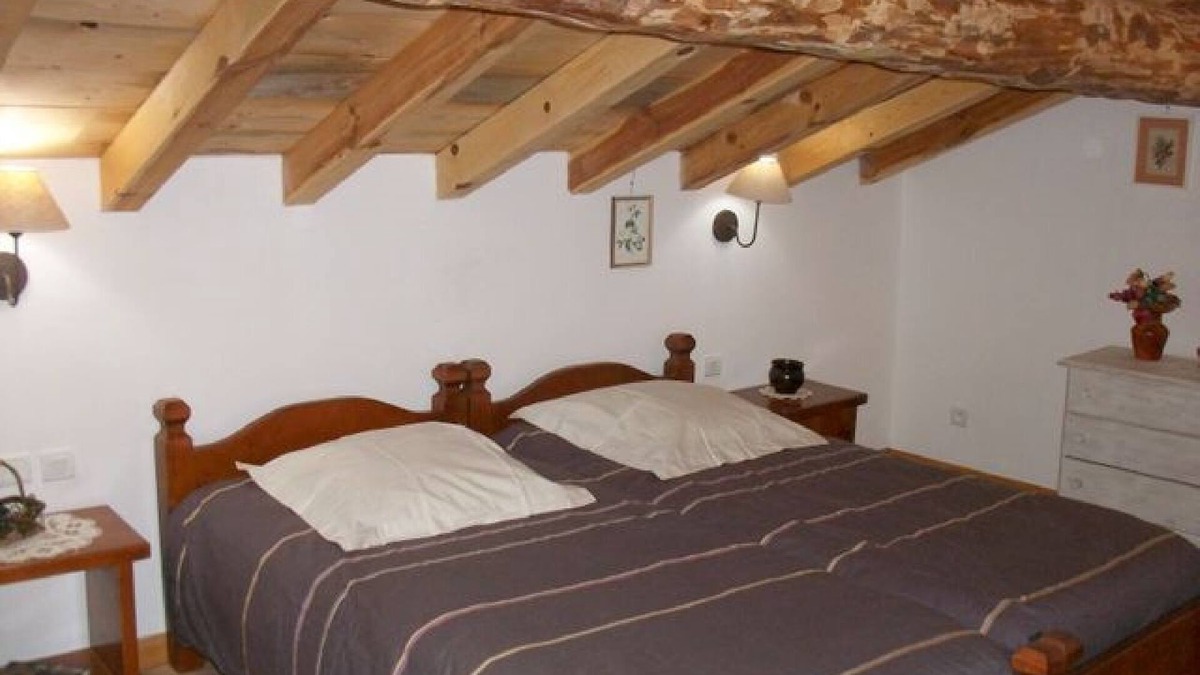 Saint-Pierre-dels-Forcats Ski Chalet | Ker Cambre, Atout France -Chalet-Mountain view-Family-Mobility bath