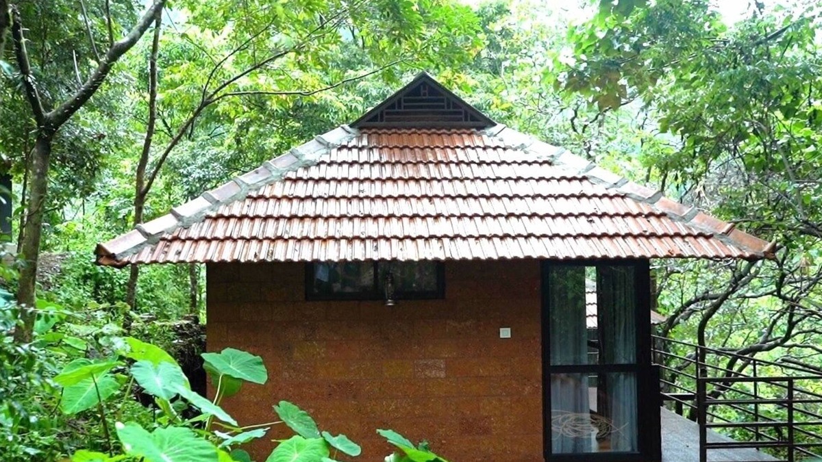 Talipparamba Resort | Kerala Traditional Villa with Private Balcony