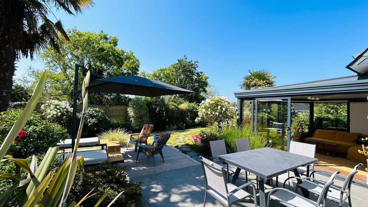 Tregunc Villa | "Kermarine" Beautiful house 450 m from the beach, canoe, bikes and much more!