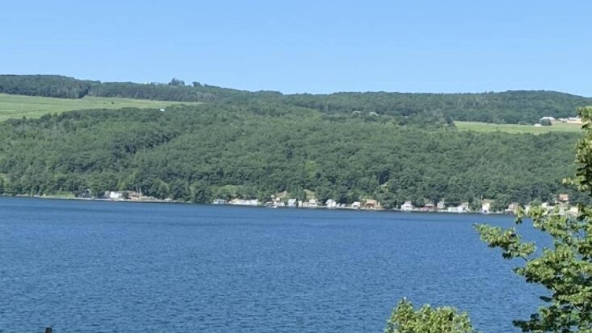 Hammondsport House | Keuka Maruka