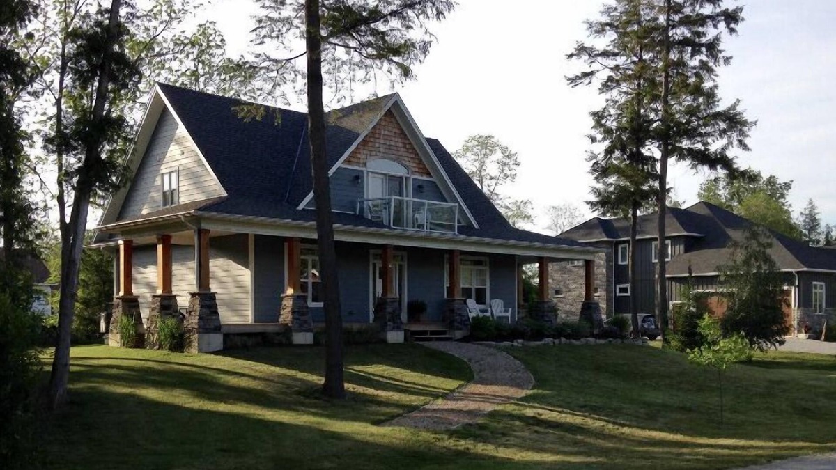 Bayfield House | Kew Cottage - Town of Bayfield