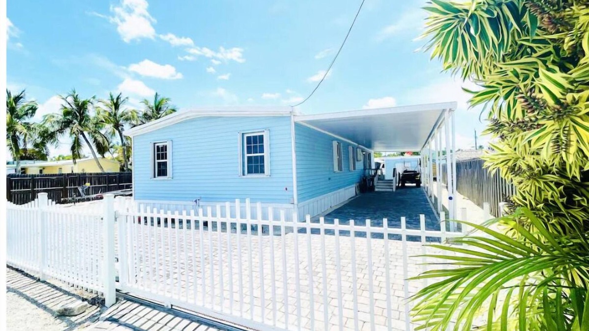 Cross Key Waterways House | Key Largo beach cottage