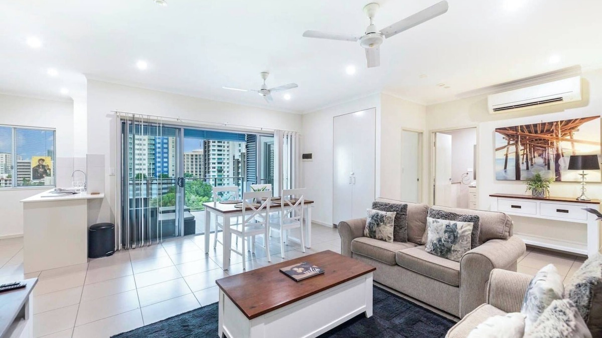 Darwin City Centre Apartment | Keys to Larrakeyah Coastal Comfort with Pool