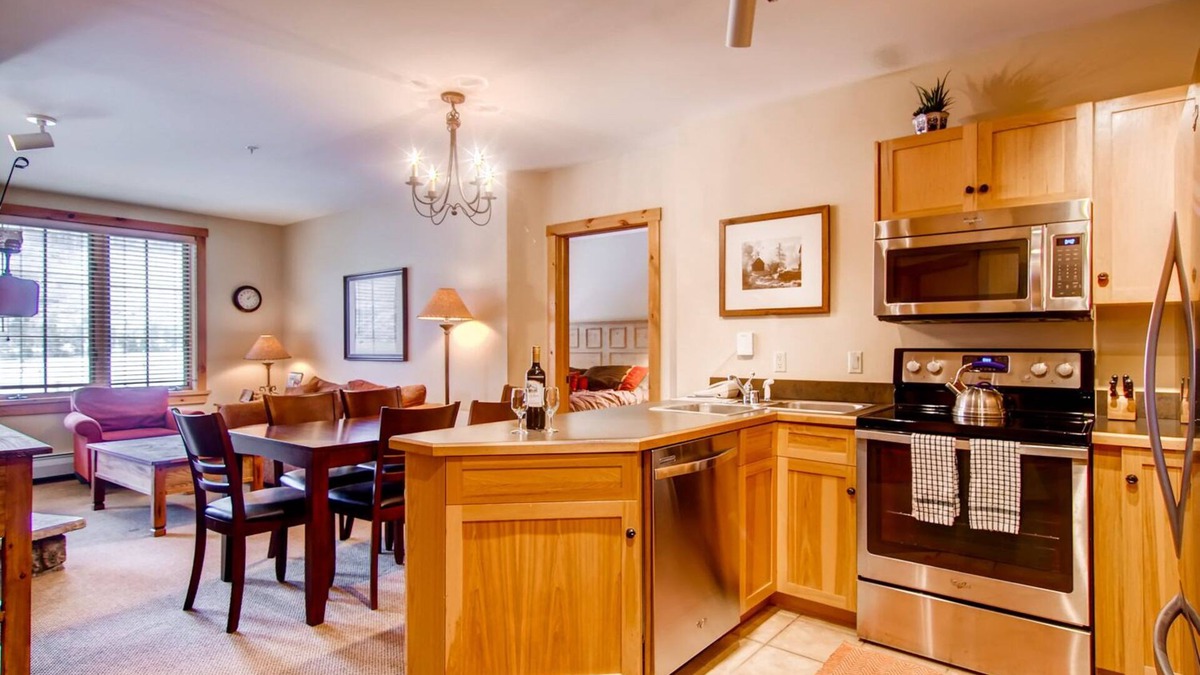 Keystone Condo | Keystone 2 bed 2 bath in River Run Village - walk to ski lifts.