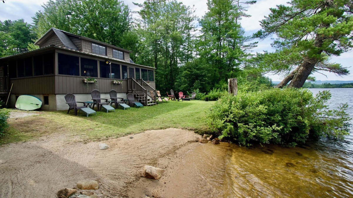 Center Lovell Cottage | Kezar Lake Waterfront Cottage Fully Booked. See our Other Listing, # 305700.