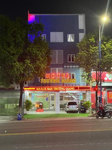 Thoi Hoa Hotel | Khách sạn Trường Giang 长江酒店