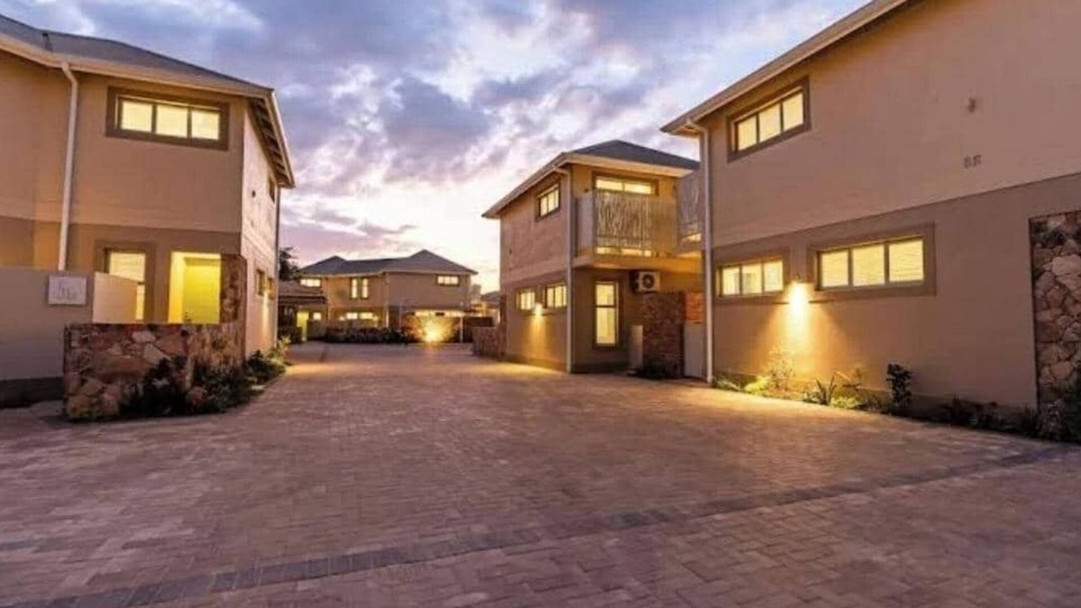 Victoria Falls Apartment | Khaya apartments at Miombo Mews