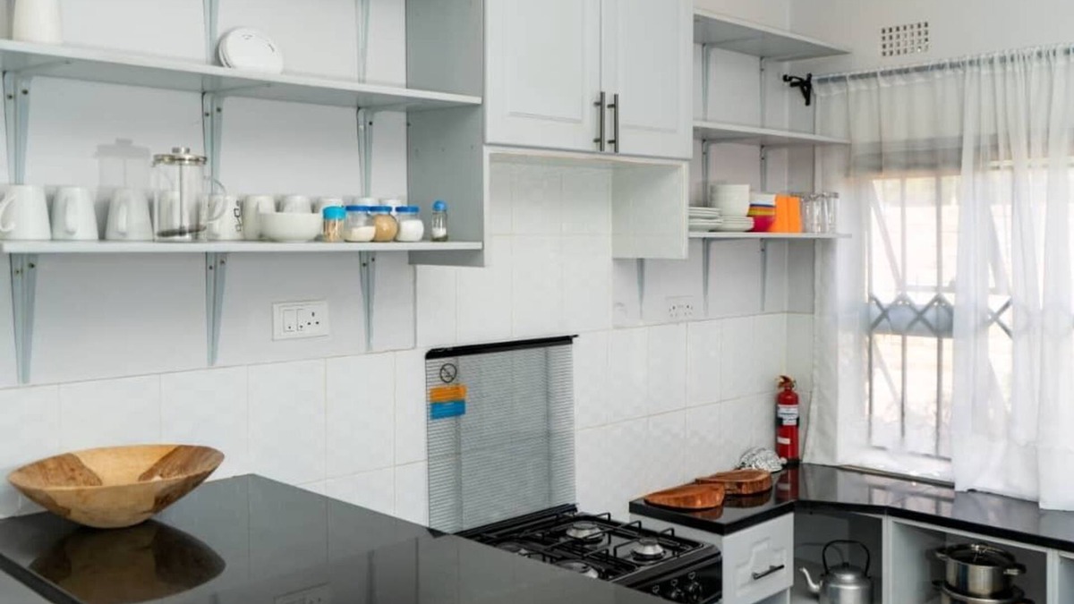 Victoria Falls House | KhayaLethu -Beautiful Family Holiday Home
