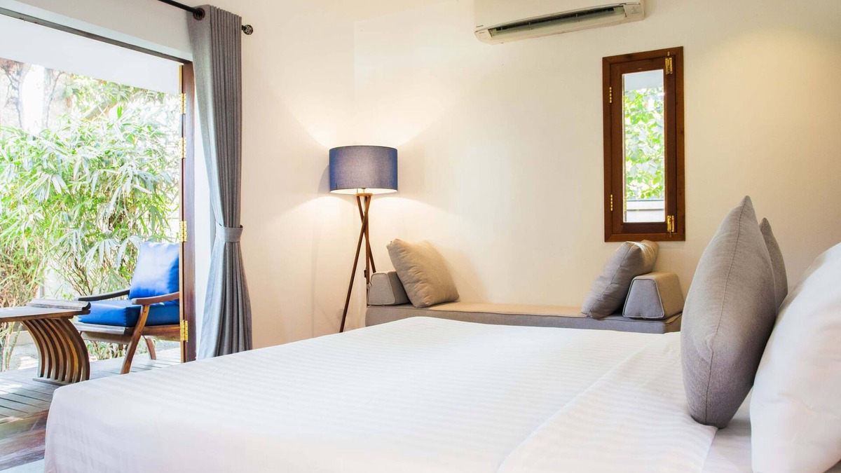 Kampot Hotel | Khla Lodge Double Room - with garden view