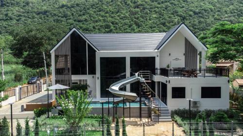 Mu Si House | Khunnapat Pool Villa Khaoyai