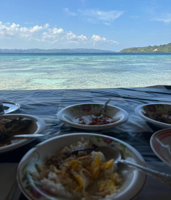 Banggai Laut Bed & Breakfast | KIA HOMESTAY