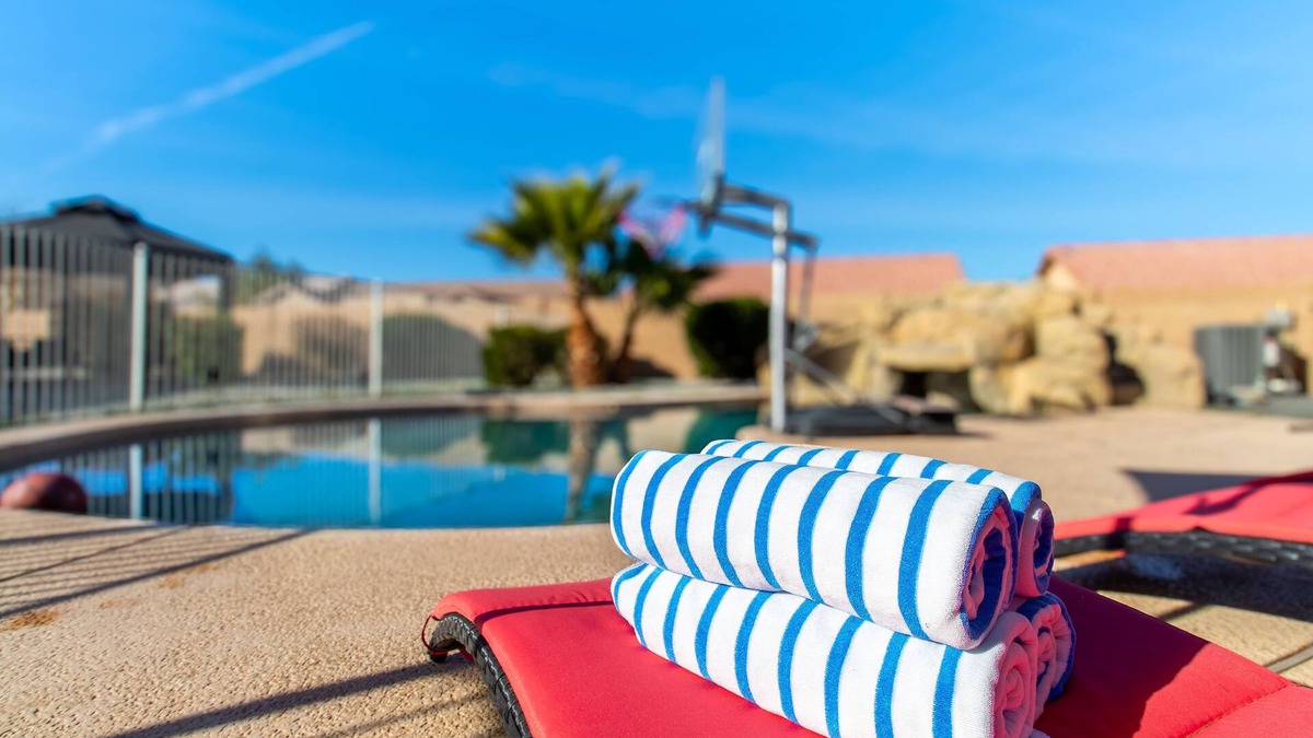 Tamaron House | Kid Friendly - 5 BDR Home - Heated Pool - Mini Golf