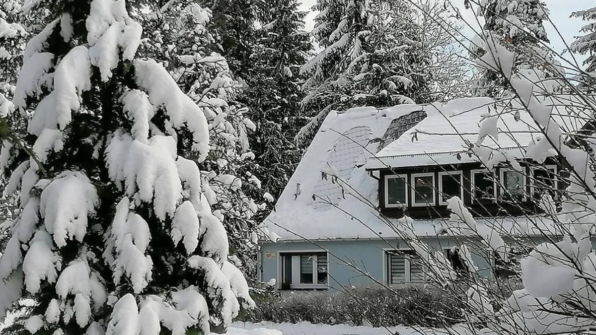 Schneeberg House | KiEZ Am Filzteich - holiday home, shower and bath, toilet, non-smoker