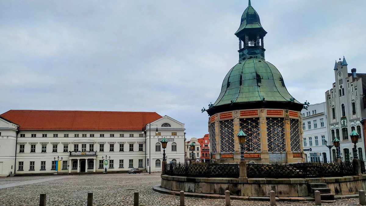 Wismar Apartment | "Kijas" holiday flat with private terrace and WLAN