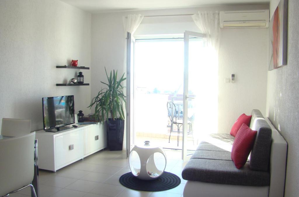 Kastel Gomilica Apartment | KIKE red