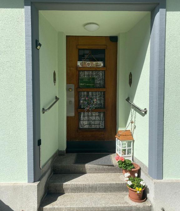 Matthaus Bed & Breakfast | Kiki's B&B