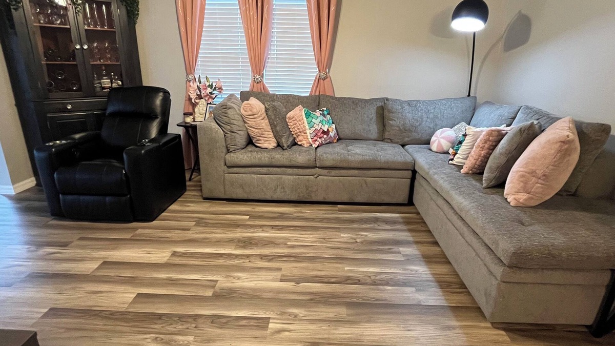 Silver Lake House | Kiki's Kasita- Charming 2 Bedroom, 1 bath with Golf Cart