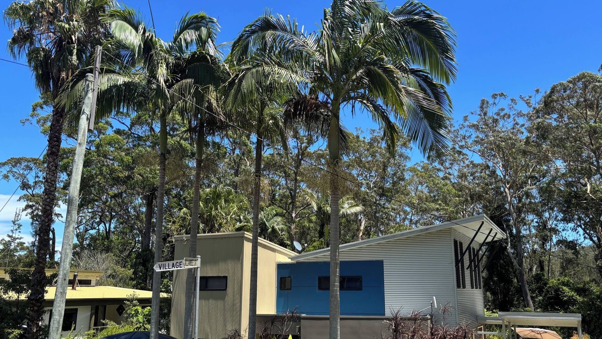 South Durras House | Kiki’s Beach House is an invitation from our family to yours to come together.